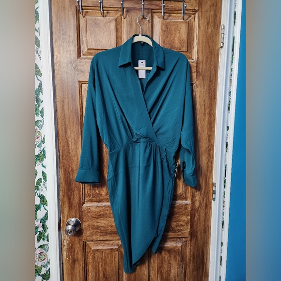 ✨️Final Price✨️NWT Sz M Teal Express Asymmetrical Portofino Dress - Picture 3 of 8